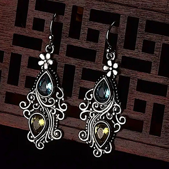 Vintage Blue Amber Crystal Earrings Silver Dangle Handmade - Picture 6 of 6